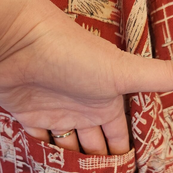 Tommy Bahama, Men's, red & white Hawaiian aloha shirt, silk, XXL, button, 2xl - Picture 8 of 8